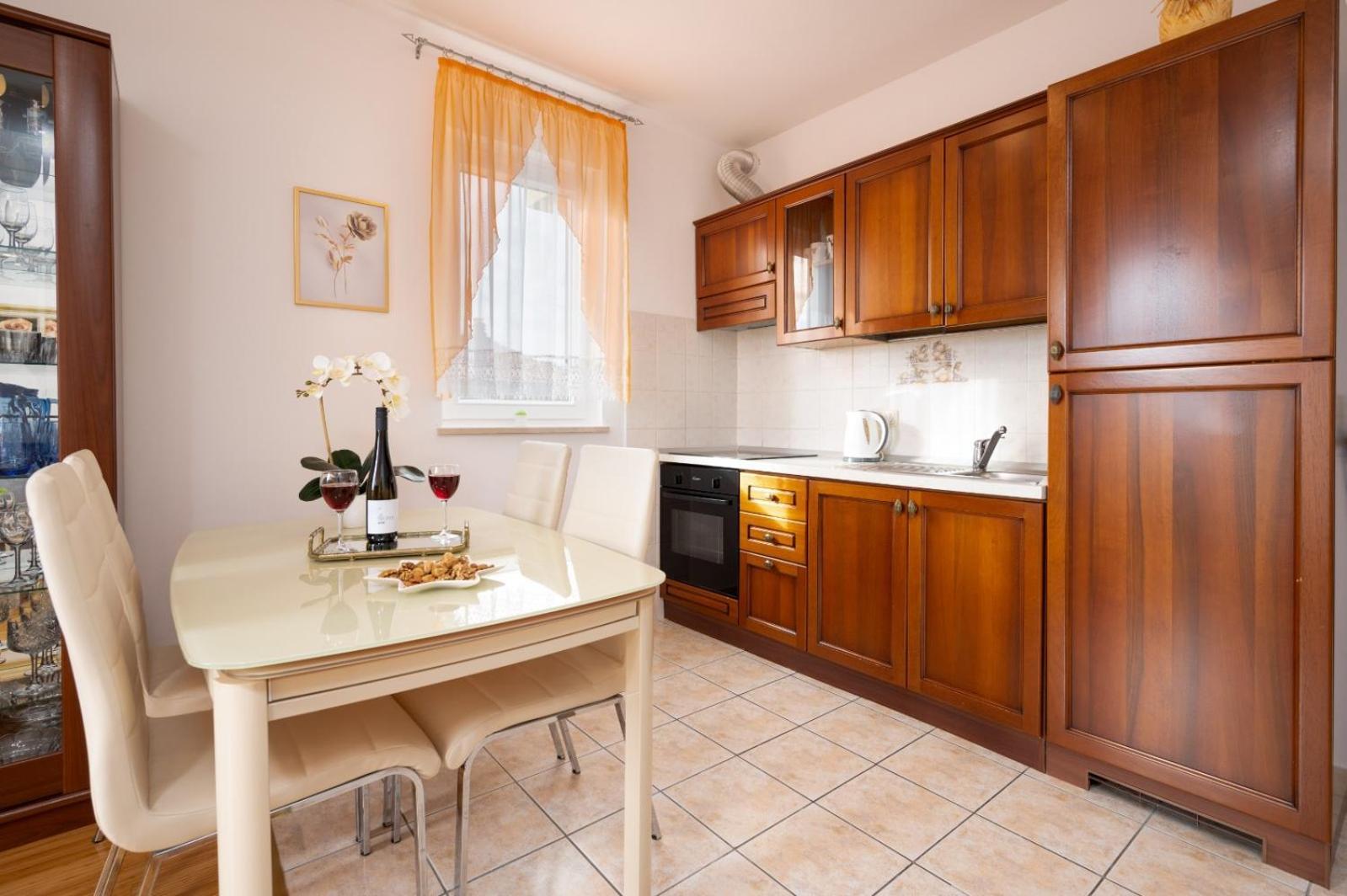 Apartment Anita Трогир Екстериор снимка